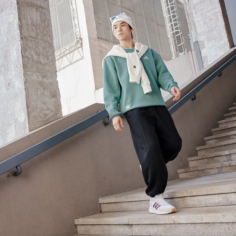 adidas Oversized Sherpa Hoodie - đánh giá và giá Street Fashion Adidas